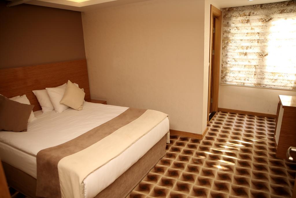 Way Hotel Izmir Room photo
